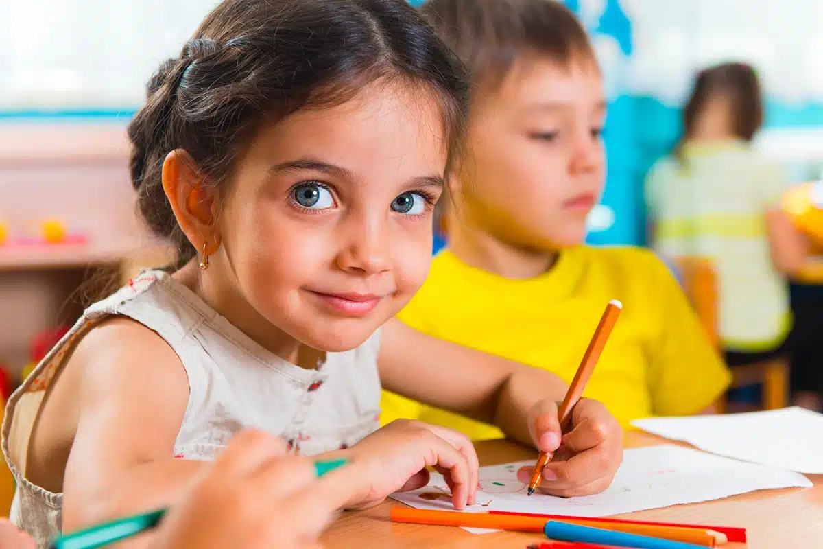 Assurance scolaire maternelle pour les enfants à besoins spécifiques ce que vous devez savoir